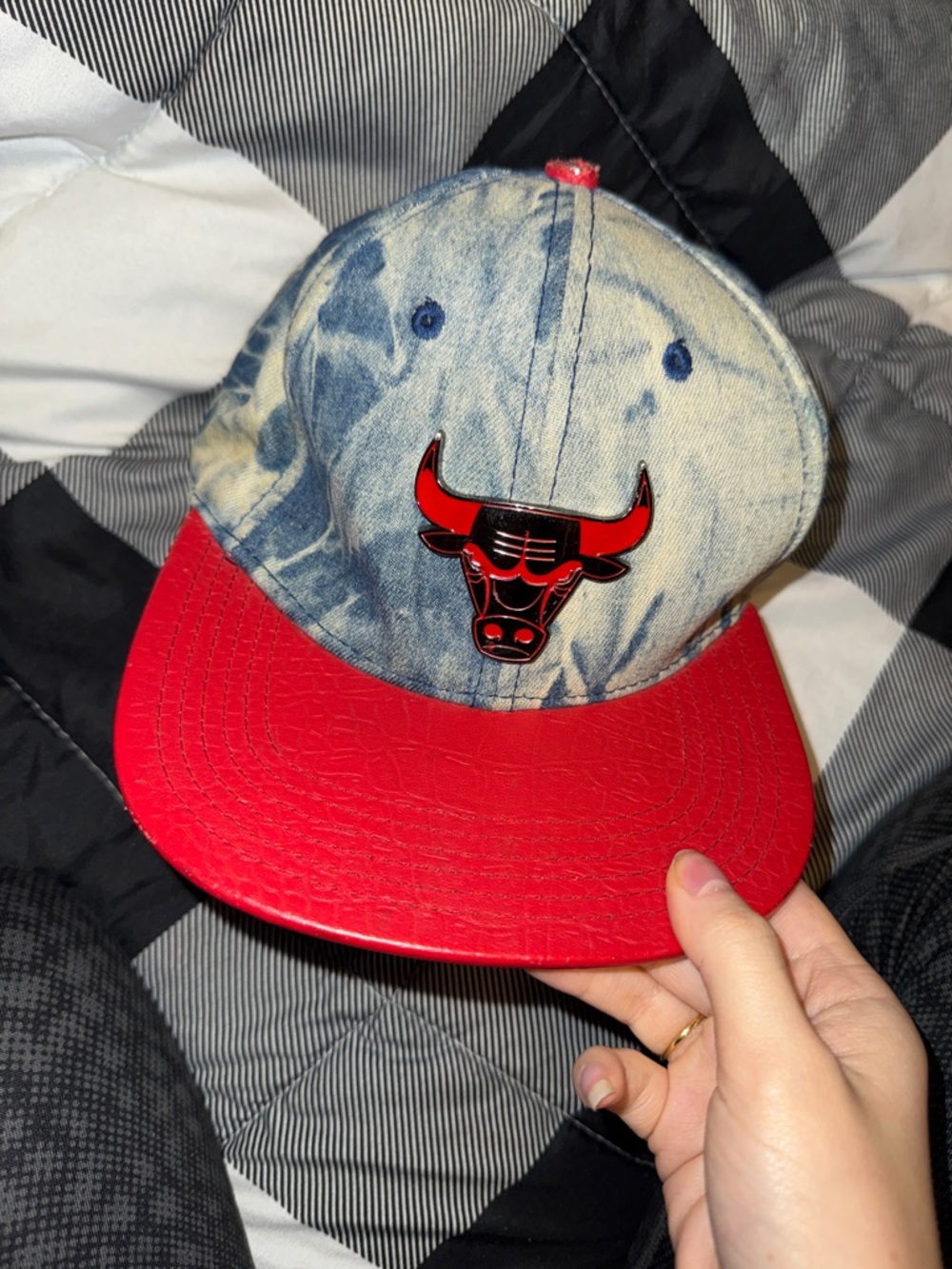 chicago bulls snap back hat